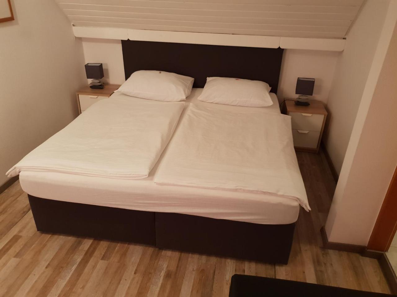 Altdeutsche Bierstuben Hotel Schwelm Bagian luar foto